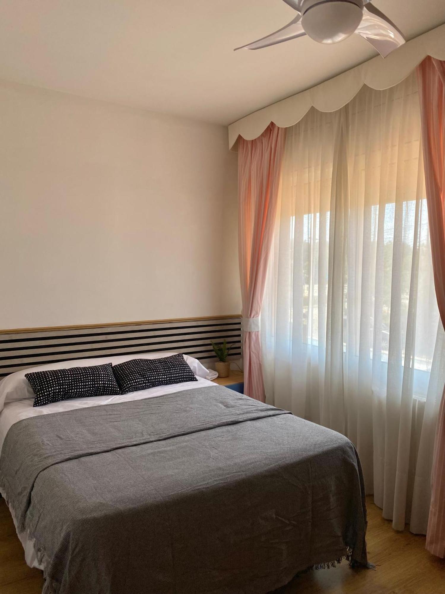 Villa Isabel Sitges, Rocamar سانت بيرِ ذي ريبيس المظهر الخارجي الصورة